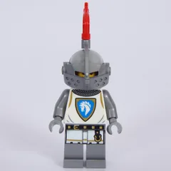 Knight, Female, White Tunic, Helmet with Red Plume